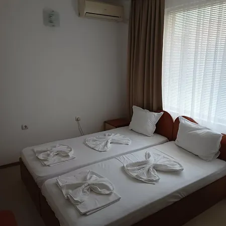 Ralitsa 3* 포마리