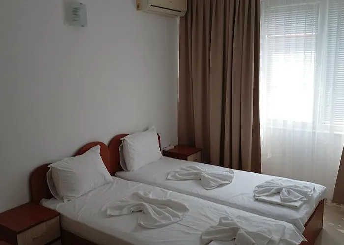 Ralitsa Gæstehus 3*